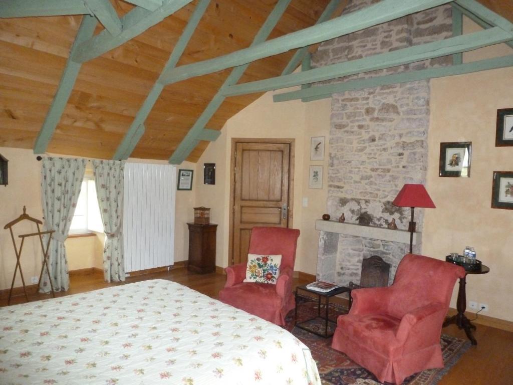 Chambres D'Hotes Du Hameau Les Brunes Bozouls Room photo