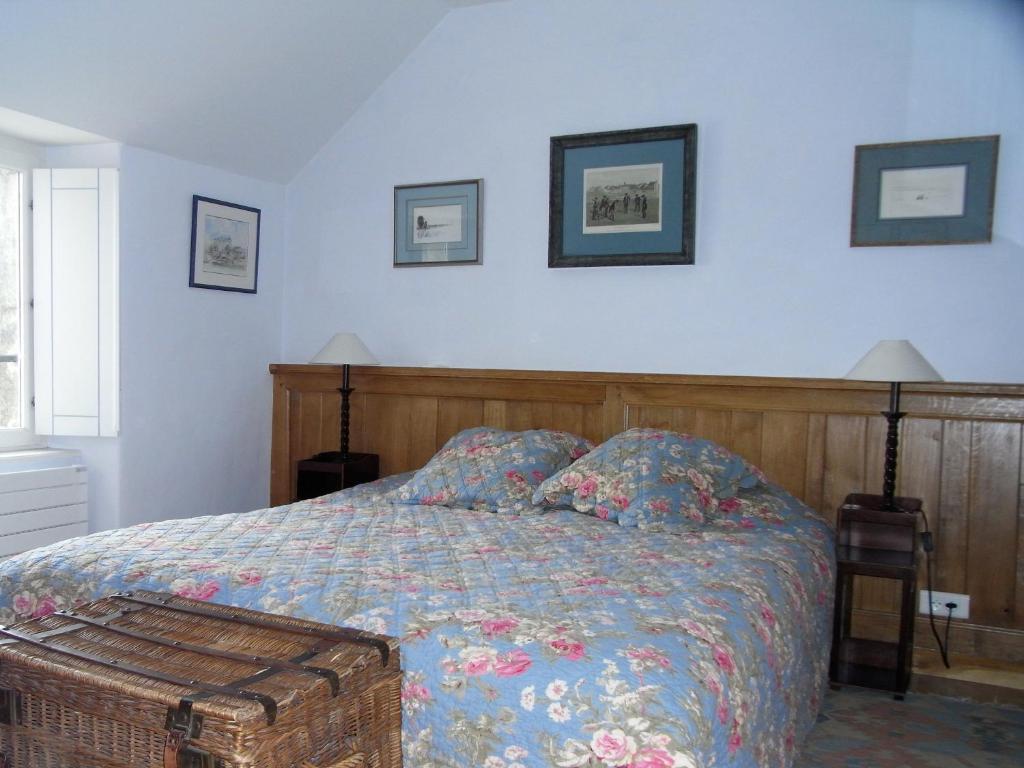 Chambres D'Hotes Du Hameau Les Brunes Bozouls Room photo